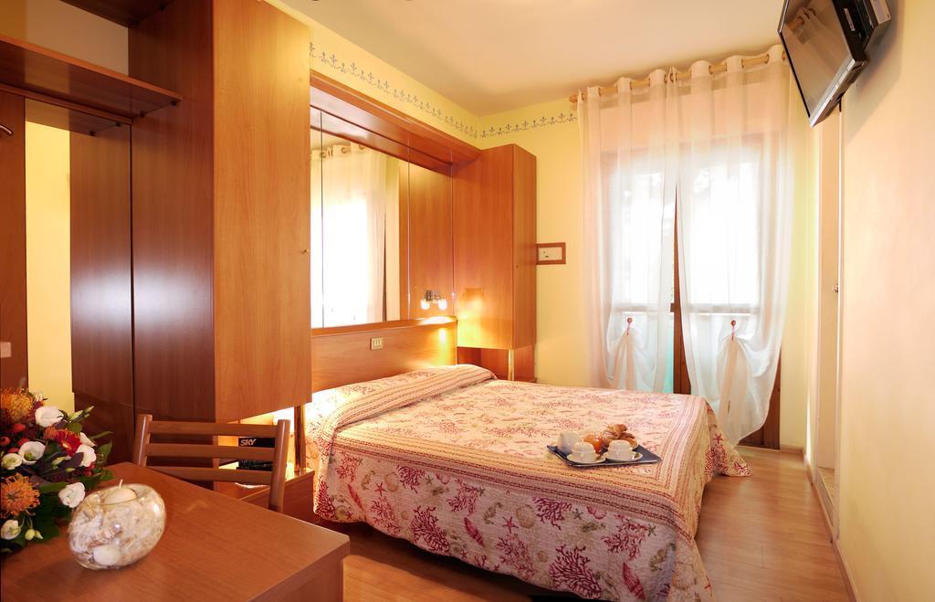 Hotel Germania Lido di Jesolo Esterno foto